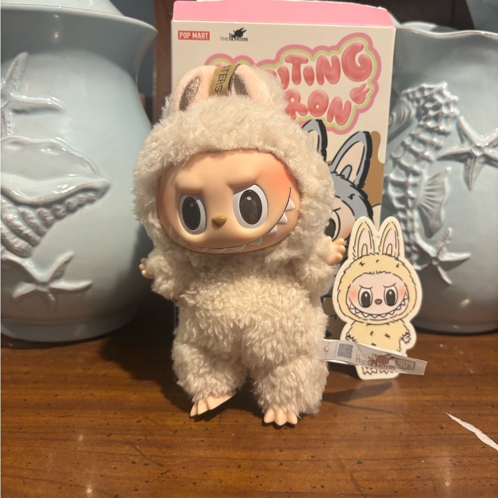 OPENED - Exciting Macaron Labubu - SOYMILK (AUTHENTIC)